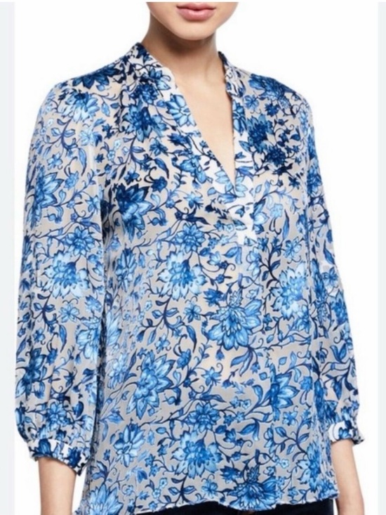 Tops - Alice + Olivia “Sheila” Floral Henley Top in Azulejos Print